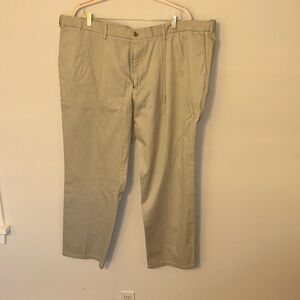 Men’s Khaki Pants
